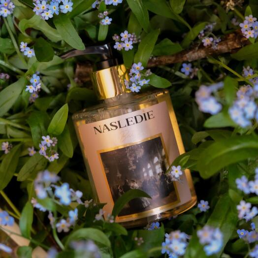 Парфюмированный гель для душа NASLEDIE Bal