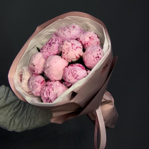 Пионы Сара Бернар