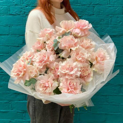 Bouquet of 21 pink French roses