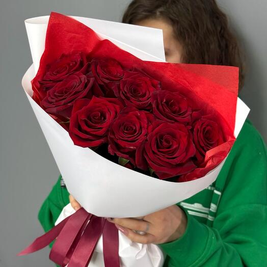 Букет из 9 красных сортовых роз