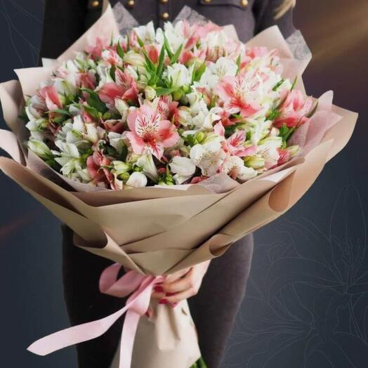 Delicate bouquet of 15 alstroemeria