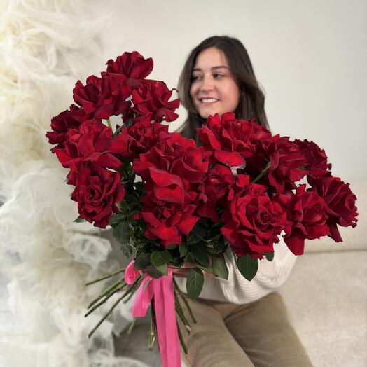 Моно из красных французских роз