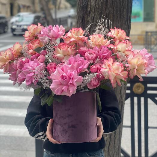 Розы в коробке