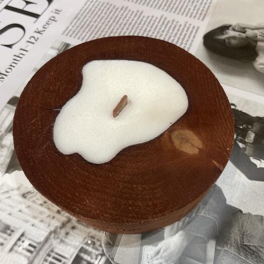 Свеча в дереве