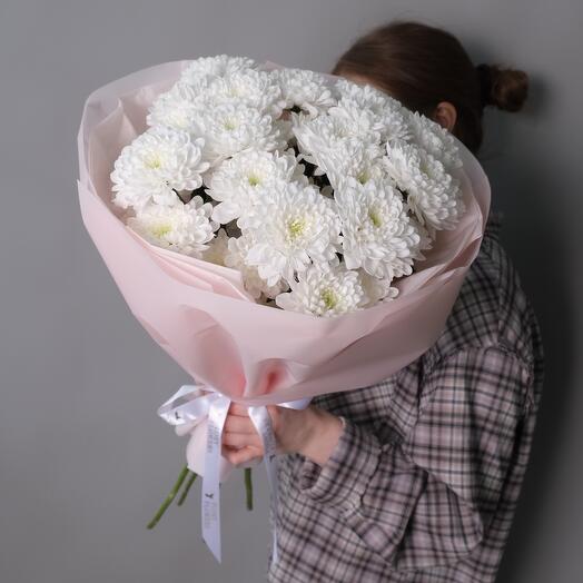 Букет белых кустовых хризантем