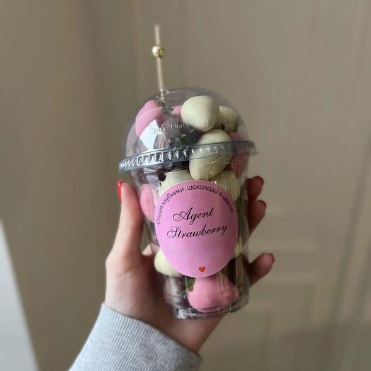 Стаканчик с клубникой в шоколаде 🍓