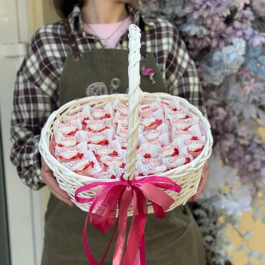 Корзина с Raffaello️️  ️