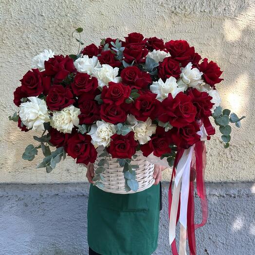 Корзина с Французскими розами 51шт