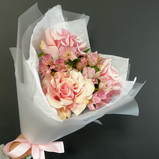 Букет французская роза и альстромерия