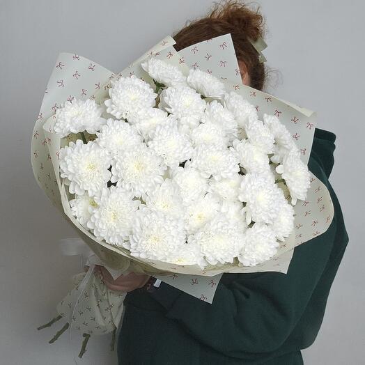 Букет из 9 махровых белоснежных кустовых хризантем