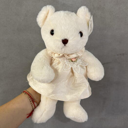 Медведица в платье бежевом