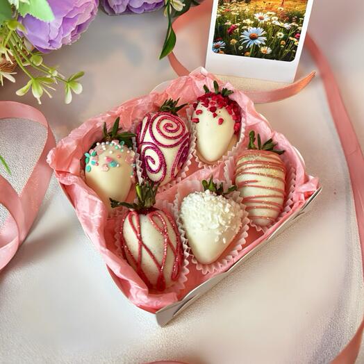 Клубника в шоколаде | 6-9 ягод