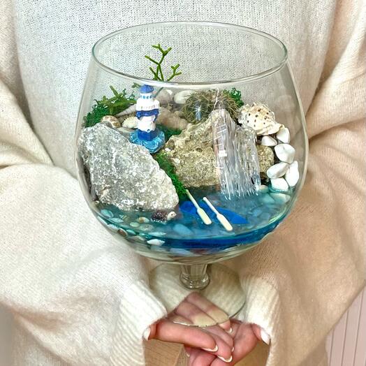 Флорариум с водоемом и маяком