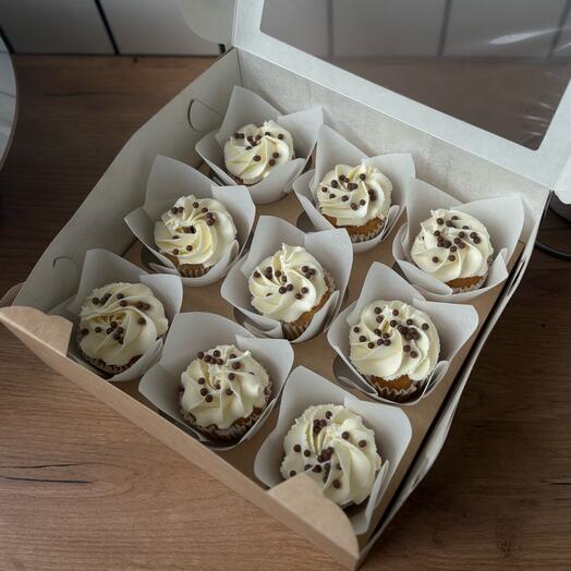 Набор из 9 капкейков