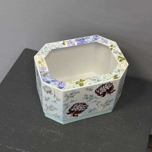 Подарочная коробка новогодняя