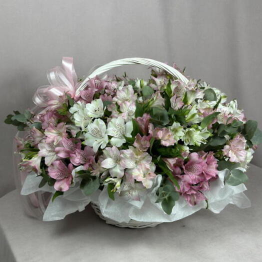 Альстромерия в корзине, 33шт