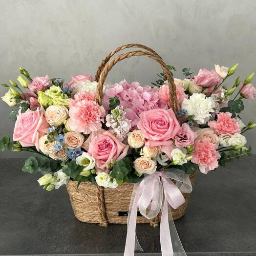 Корзина с цветами Pink