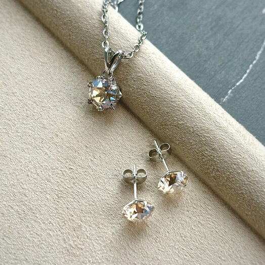 Комплект украшений с австрийскими кристаллами Swarovski