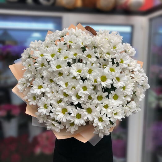 Букет из 19 хризантем