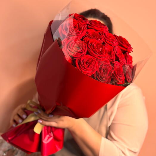 Букет из 15 российских красных роз