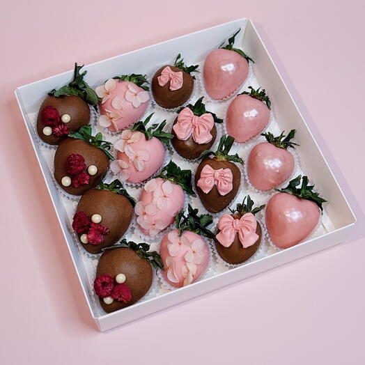 Клубника в шоколаде «Pinky»