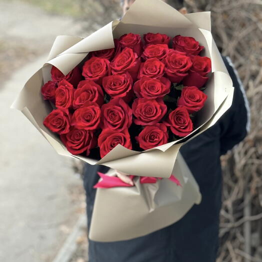 25 роз (Эквадор 60 см). Красные розы на праздник 🌹