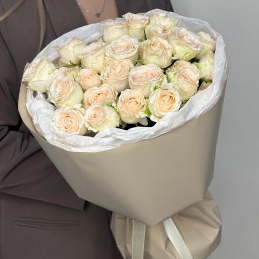 Букет пионовидных кустовых роз, 9шт