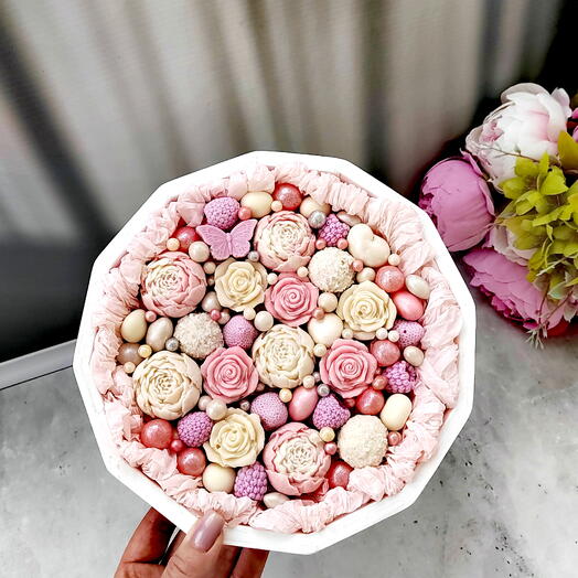 Набор к 8 марта из шоколада ручной работы Цветы