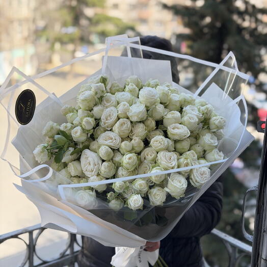 white spray roses