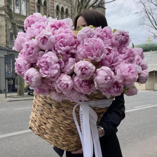 Корзина Вальс пионов