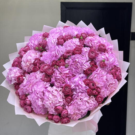 Букет кустовых роз с гортензией премиум 💞