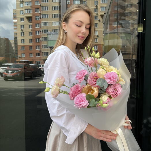 Авторский букет из пионов и эустомы «Лолита» ♥️