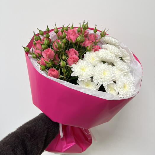 Букет с кустовой розы и хризантемой 🌸