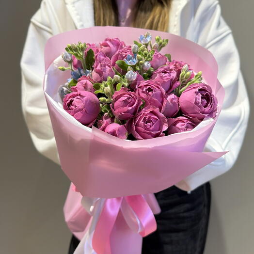 Милый букет из кустовой розы и незабудок 💕💕💐💕🌸