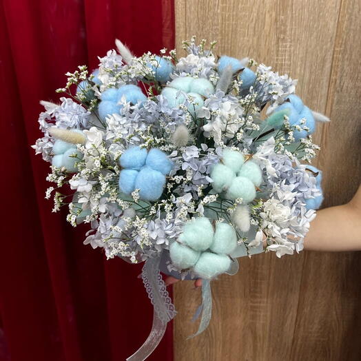Композиция из хлопка и лагуруса