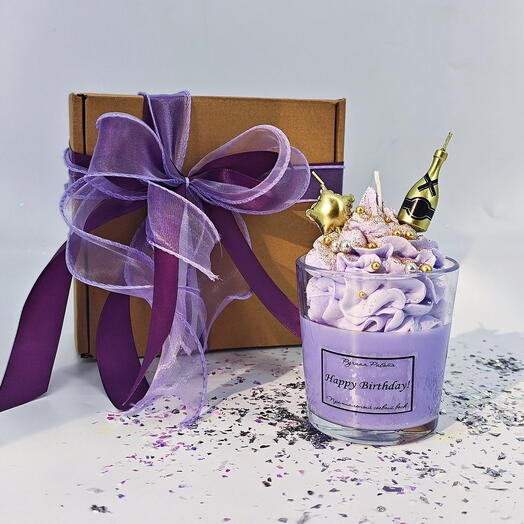 Ароматическая десертная свеча с шампанским в стакане happy birthday ручная работа
