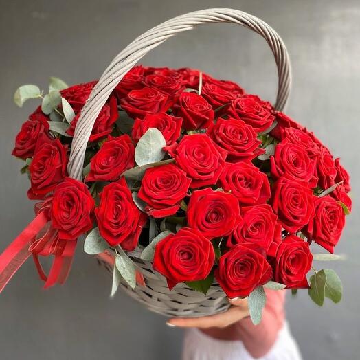 Корзина с розой 45 шт