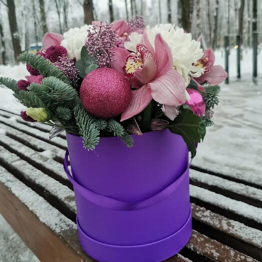 Цветы в коробке