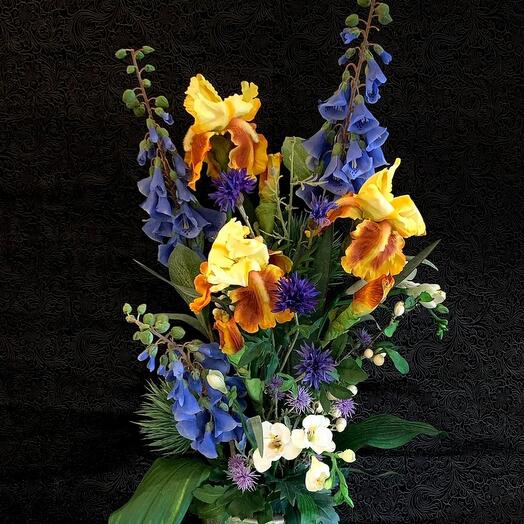Flora-style (Composition of decorative flowers)