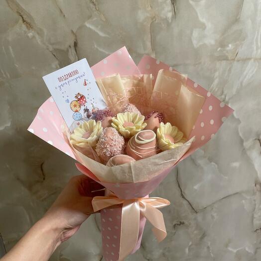 Шоколадные ромашки и клубника в шоколаде