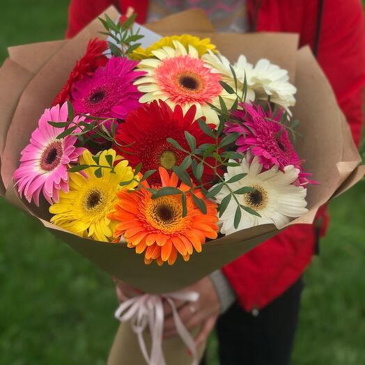 The bouquet is assembled