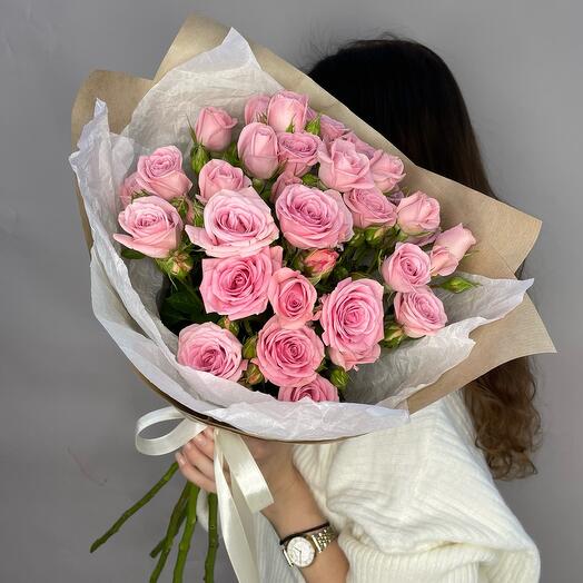 Моно букет из нежной кустовой розы💓