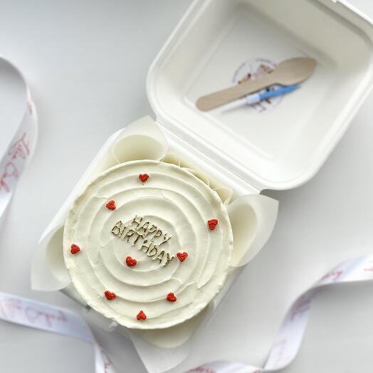 Бенто торт Happy Birthday с сердечками