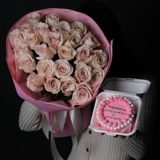 Букет из 25 роз + Бенто торт