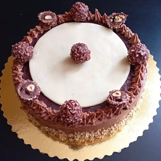 Tarta praline/chocolate con Ferrero Rocher