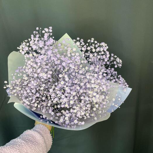 Букет с лавандовой гипсофилой