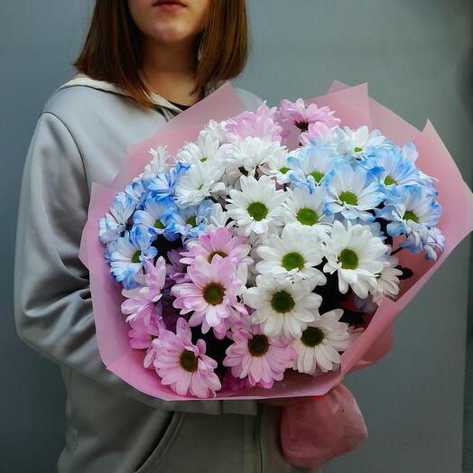 Букет з різнокольорових хризантем