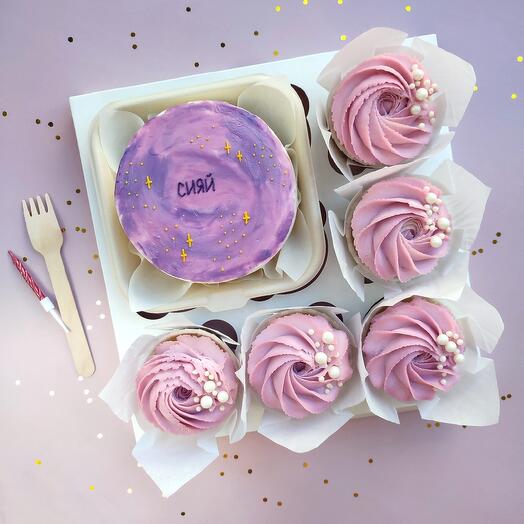 ХИТ! Нежный подарочный набор из бенто тортика и ванильных капкейков "Сияй"