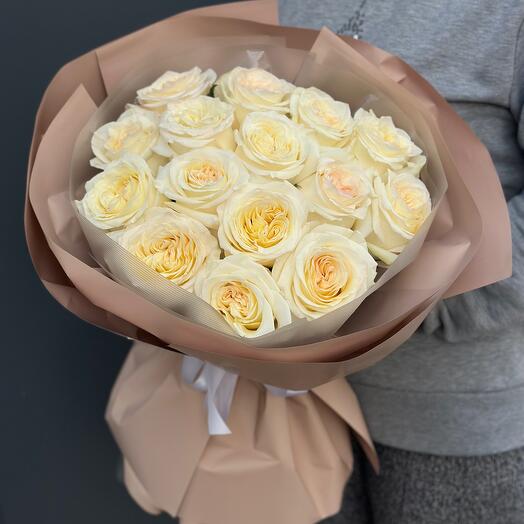 Bouquet of 15 peony-shaped roses
