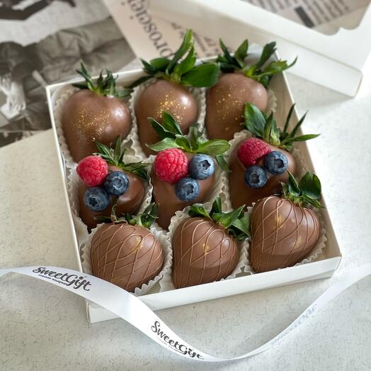 Клубника в шоколаде Choco bonbons 9-12шт